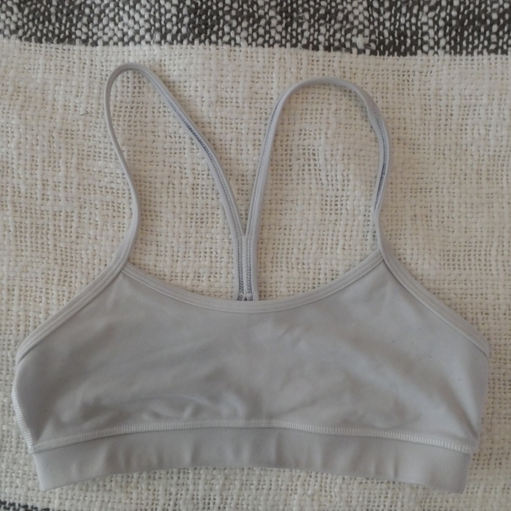 Lululemon white sports bra